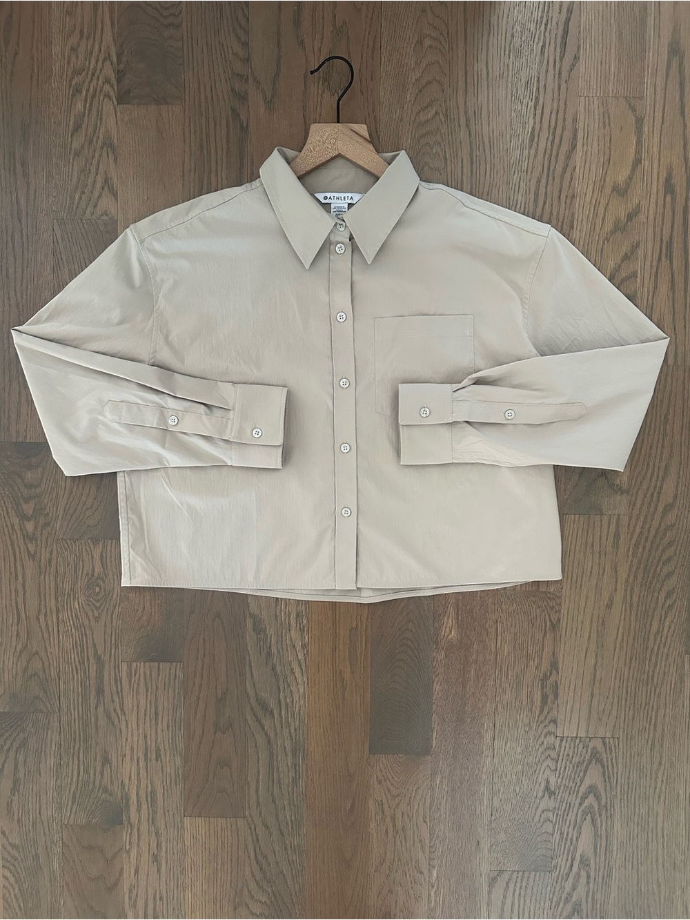 Athleta Midday Cropped Performance Poplin Shirt in Khaki Medium